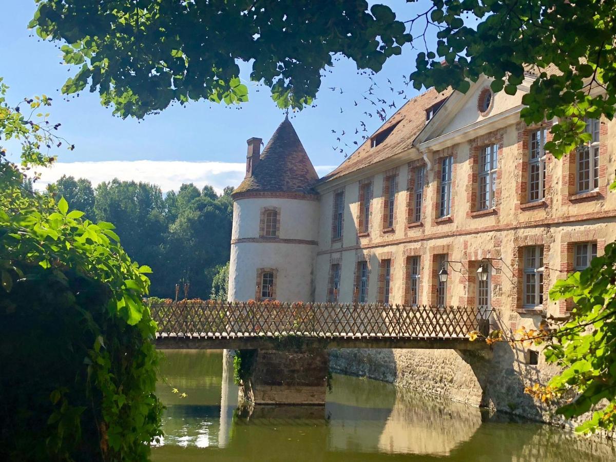 Château de la Cour Senlisse Exterior foto