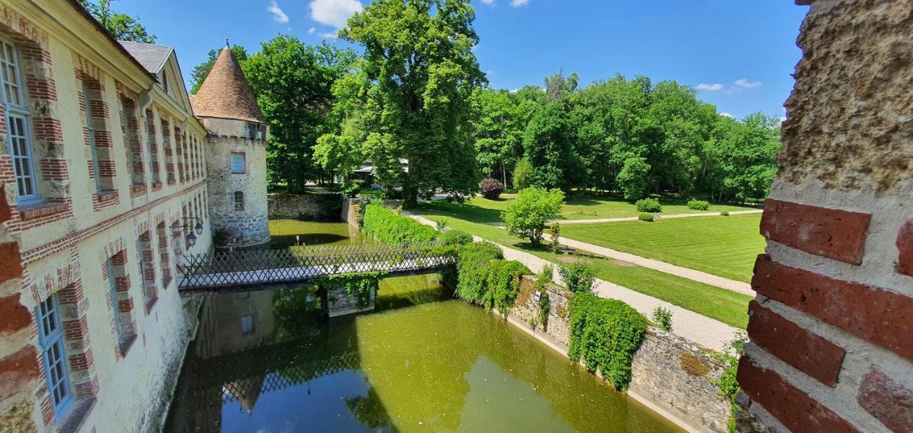 Château de la Cour Senlisse Exterior foto